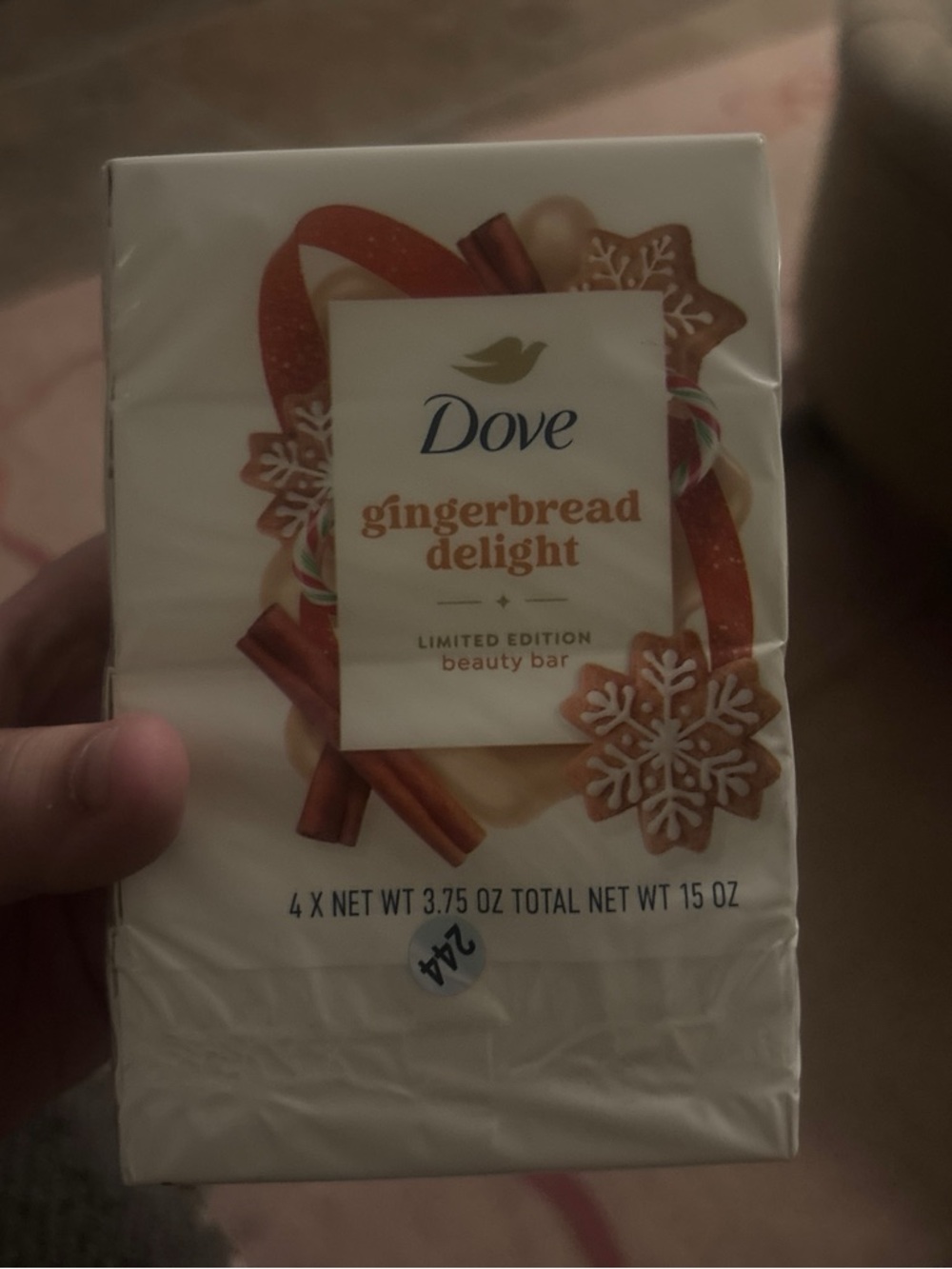 Dove Gingerbread Delight Limited Edition Beauty Bar and Body wash- Cream & Brown